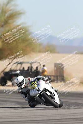 media/Nov-01-2025-CVMA (Sat) [[fc0f7531b8]]/Race 9-Amateur Supersport Middleweight/